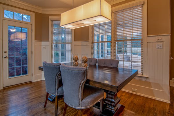 Finding the Best Window Blinds Dealers for Your Perfect Home Makeover